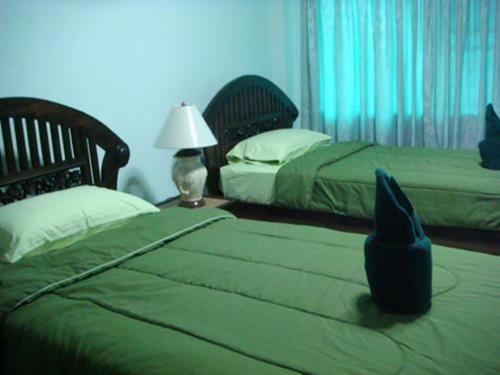 הוסטל צ'יאנג מאי Junior House חדר תמונה