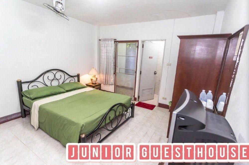 הוסטל צ'יאנג מאי Junior House מראה חיצוני תמונה