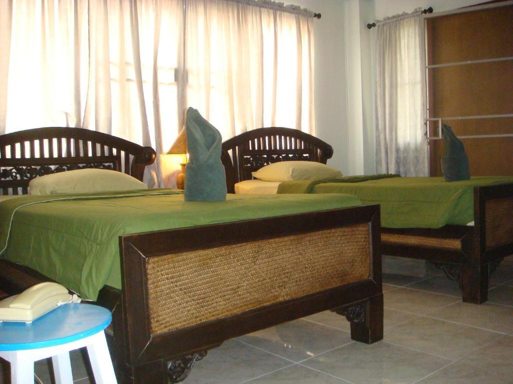 הוסטל צ'יאנג מאי Junior House מראה חיצוני תמונה